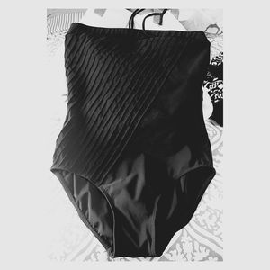 Sunflair by Juttafriemann  bandeau swimsuit